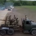 "Pakleno" oružje se vraća Rusi idu da ratuju na traktorima (video)