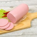 UPOZORENJE! Hitno povučen popularni parizer, može biti opasan po zdravlje