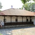 Magija opere pod vedrim nebom: TRAVIJATA sutra na platou ispred Amidžinog konaka