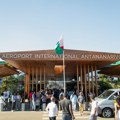 Osmoro državljana Srbije i dalje „zarobljeno“ na Madagaskaru: „Prepušteni smo sami sebi, imamo dva srčana bolesnika koji imaju…