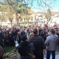 Sindikalci nakon protesta radnika Koštane podnose prijavu zboru građana i opozicionarima u Vranju