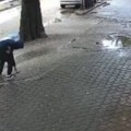 Snimak o kom bruji ceo Balkan: Mladići pronašli izgubljeni novčanik, pa se "poslužili" - Policija traga za njima! Nepošteni…
