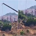 Autobus pun putnika sleteo u provaliju, najmanje 25 mrtvih! Jezive scene sa mesta nesreće, spasilačke ekipe satima izvlačile…