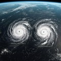 Tripleta iz pakla se spojila! Uragan kategorije 5 nosi sve, tri ciklona formirala smrtonosan obruč, meteorolozi izdali…