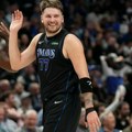 Poluvreme za pamćenje: Dončić uradio ono što niko nije uspeo u istoriji NBA lige