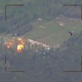 Krvavi napad putinovih trupa na vojni kamp! Šire se zastrašujući snimci, ljudi u sekundi zbrisani stravičnim udarom moćnim…