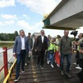 Vučić obilazi radove na mostu na Dunavu u okviru Fruškogorskog koridora