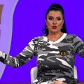 Skinula se Saška Karan, pokazala atribute u 7. Deceniji! Ljudi trljaju oči i ne veruju kako izgleda: Bujne grudi, duge noge, a…