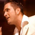 Pevač nekada harao estradom, a sada živi novi život! Žene ludele za njim, napustio Balkan i sreću našao ovde! Evo kako izgleda…