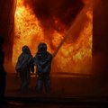 (Video) Sve je u plamenu, ima mrtvih i ranjenih! Jezivi snimci pakla zbog kog su NATO avioni u vazduhu: Bačene kasetne bombe…