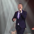 Bane Mojićević sa ćerkom i sinom izašao na binu Emotivne scene oca sa decom na koncertu raznežile sve: "Moji naslednici"…