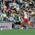 Vrh srpske fudbalske elite u belom i crvenom: Zvezda i Vojvodina, trećeg nema na vidiku