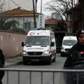 Урушила се вишеспратница у Истанбулу, међу заробљенима и шестогодишње дете