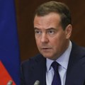 "Cilj da Rusiju izbrišu sa mape sveta" Medvedev: Rusija prinuđena da se bori protiv reinkarnacije fašizma