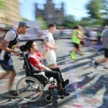 Oni su Heroji Beogradskog maratona: Maša trčala nakon što je saznala da ima rak, Milan potpuno slep prešao cilj