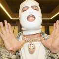 Скандал на Девитовом наступу: Девојка истрчала на бину и скинула мајицу, ексклузивне фотке