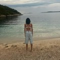 Srpska glumica (44) pokazala telo u kupaćem kostimu: Otkrila kako uživa u Crnoj Gori, pa uputila jednostavnu poruku