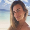 Sabalenka navukla tanga kupaći i srušila instagram: Arina u nikad vrelijem izdanju! Koga pored nje još zanima lepota Maldiva?!…