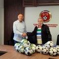 Uručeno 20 lopti za klubove Futsal lige Vojvodine FSV podržava razvoj futsala