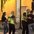 Asmin lomi sve pred sobom zbog Maje: Uletelo obezbeđenje da interveniše: "Sklonite od mene ovu raspalu"