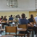 Osmaci koji nisu polagali završni ispit u junskom roku danas polažu test iz srpskog jezika