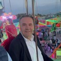 (Video) "Sećanje na detinjstvo" Ljajić objavio snimak kako se vozi na ringišpilu