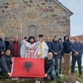 Lažni sveštenik Nikola sa grupom Albanaca provalio u srpsku crkvu Nezapamćen nasrtaj na imovinu SPC na Kosmetu