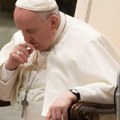 Papa Franja šokirao sve tokom službe za Veliki petak: Zbog ove fotografije svi pričaju o njemu