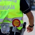 Pukla joj guma, ostala zaglavljena nasred puta u Beogradu: Onda se pojavio policajac...