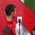 VIDEO Novak napravio nestvarni šou: „Pecnuo“ Sinerov tim, pa se našalio sa Federerom i „preletačima“ – dvorana je…