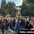 Protest radnika državne uprave i pravosuđa ispred Vlade Crne Gore