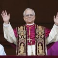 Iz dimnjaka u Vatikanu izašao beli dim: Robert Frensis Prevost izabran za novog papu