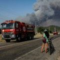 Turska u plamenu: Šumski požari u Izmiru, vatrogasci i avijacija pokušavaju da stave vatru pod kontrolu