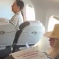 Ceca i Karleuša oči u oči Srele su u istom avionu, sedele jedna iza druge, evo kako su se ponašale (video)