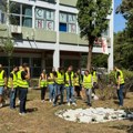 Studenti održali pomen za nastradale u Novom Sadu ispred tehničkog fakulteta “Mihajlo Pupin”