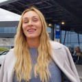 "Luna meni najviše veruje": Anabela na aerodromu bez trunke šminke - progovorila o ćerki i svojoj majci: "Osećaj da imaš…