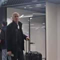 Zvezdana terzića supruga čeka na aerodromu: Uhvatili smo ih na parkingu: On seo na mesto vozača, odmah se odvezli