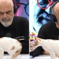 Mačka se popela na sto, a Edi Rama uradio nešto potpuno neočekivano: Potez albanskog premijera "zapalio" mreže (video)