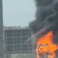 (Video) Buktinja na putu kod tunela Straževica gori kamion, gust crni dim kulja na sve strane: Vozači, oprez!