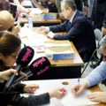 SNS i SPS sa koalicionim partnerima počeli prikupljanje potpisa za beogradske izbore