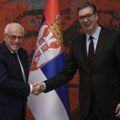 "Dobro nam došli i srećan rad!" Vučić primio akreditivna pisma novog ambasadora Suverenog Vojnog Malteškog Reda (foto)