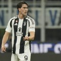 Vlahović spušta loptu: Srbin se oglasio posle haosa nakon meča Juventus - Venecija