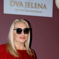 Zvezde zasijale u boemskoj noći: Glamurozno otvaranje bašte restorana "Dva Jelena"