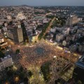 Austrijski mediji o protestima u Srbiji: Desetine hiljada zahtevaju izbore, autokrata Vučić za sada odoleva