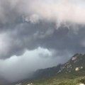 Veliko nevreme u Sloveniji: Vetar kidao krovove, hiljade bez struje (VIDEO)