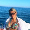 Pirsing na pupku, jahta i piće: Evo gde se baškari Ivana Šopić: Objavila snimak sa broda, a onda otišla u pećinu (foto)