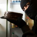 Provalio u poslastičarnicu, pa delio kolače prolaznicima: Uhapšen brzom akcijom policije