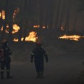 Bukti kod Gacka: Sve raspoložive vatrogasne jedinice na terenu