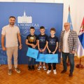 Žarko Mićin primio mlade šahiste – osvajače bronzane medalje na Evropskom prvenstvu