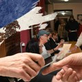 Srbija danas glasa Birališta se otvaraju u 7 časova, u izbornoj trci 18 lista, pravo glasa ima više od 6,45 miliona građana
